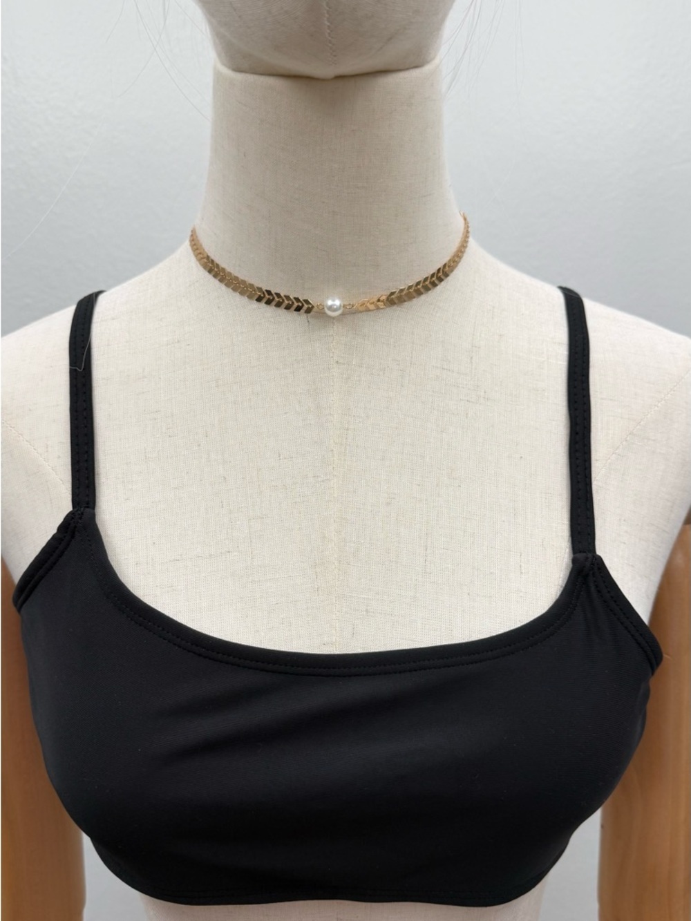 Gold Tone Pearl Choker Necklace Women’s Adjustable Chevron Chain Statement